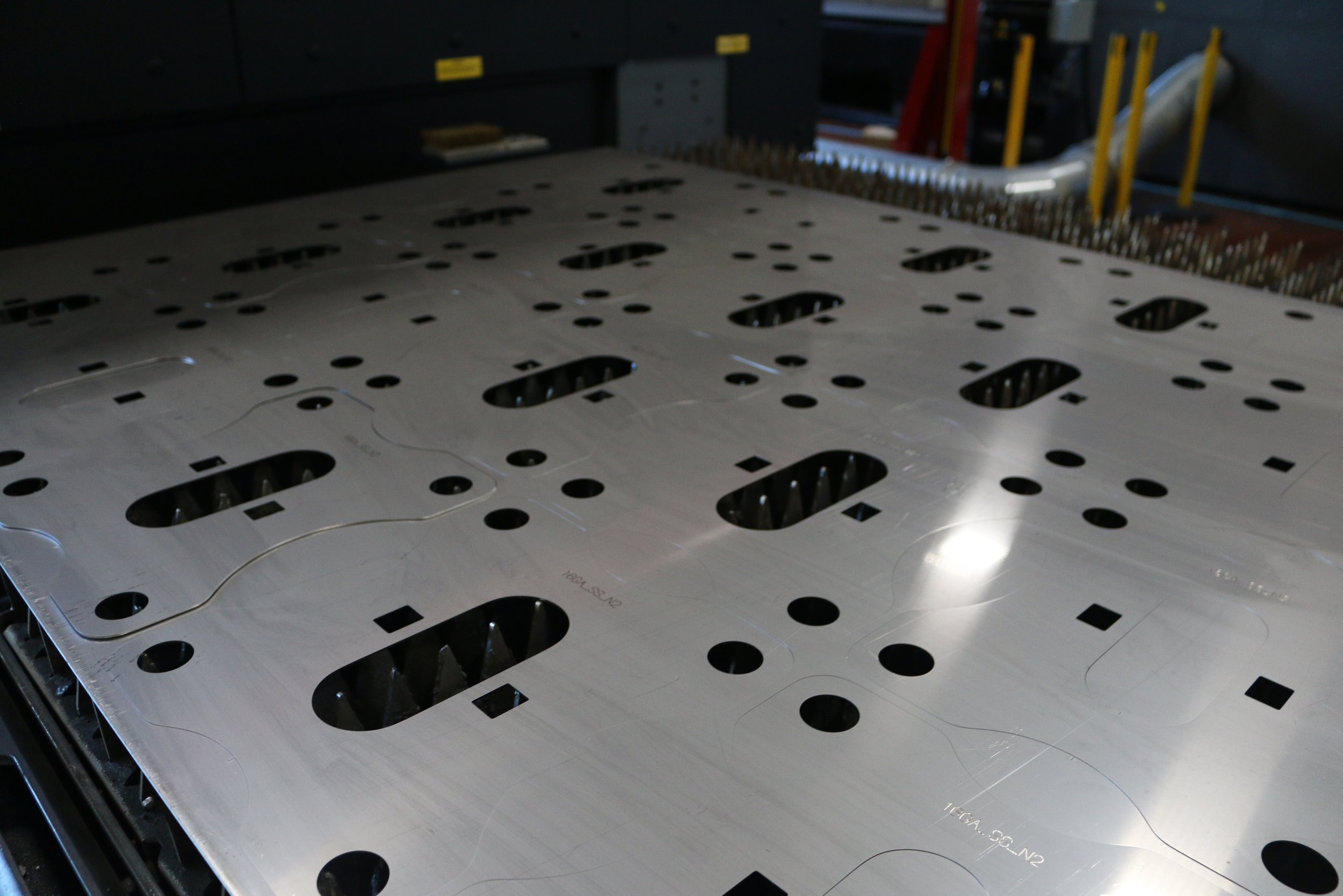 metal mold steel laser cutting machine 