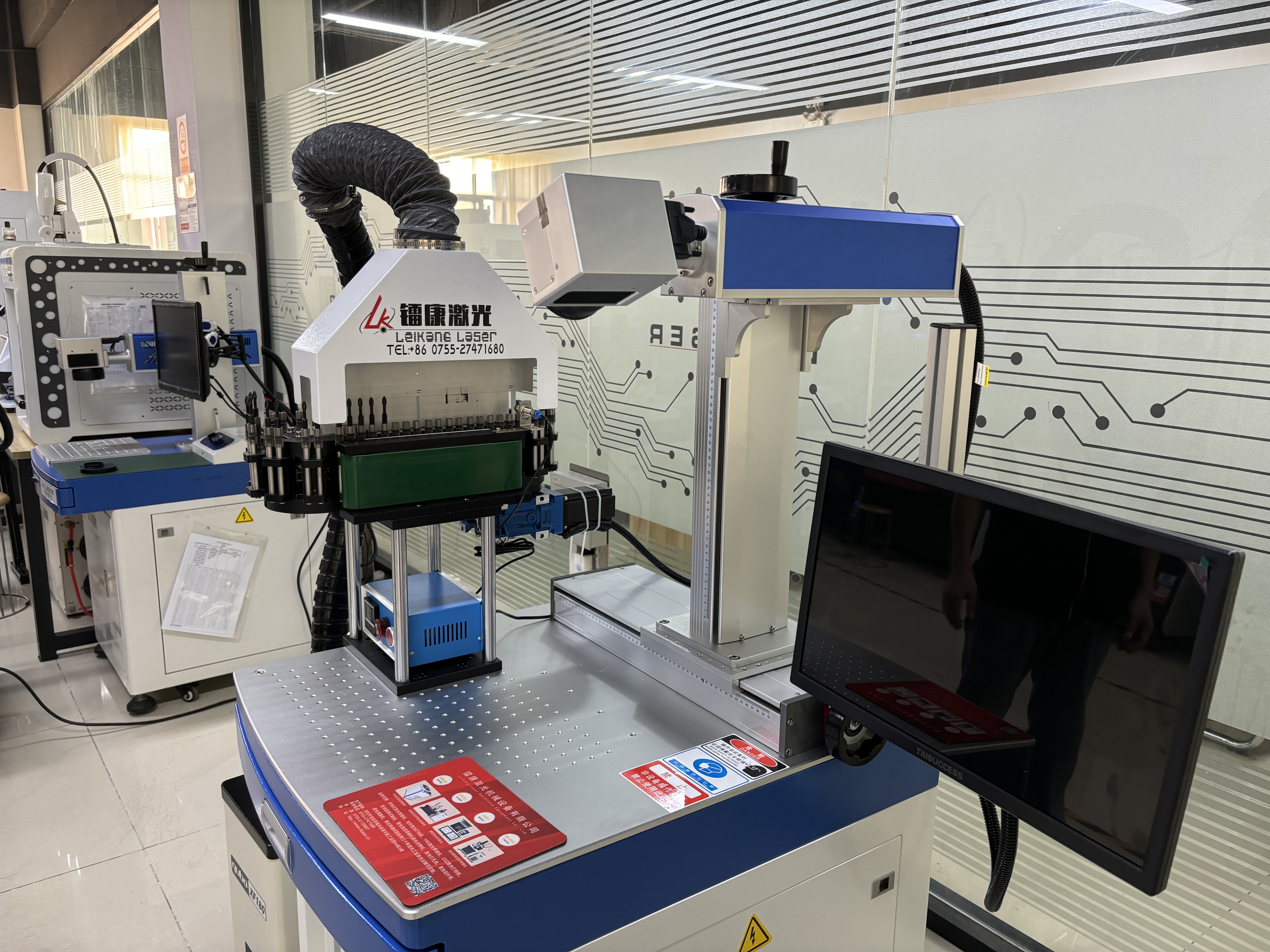 laser machine with fume purifier