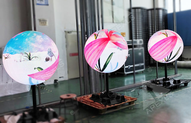 LED spherical screen with a diameter of 1 meter in the workshop